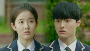 Everything and Nothing 1 Episodio 1